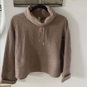 Lululemon cozy pullover